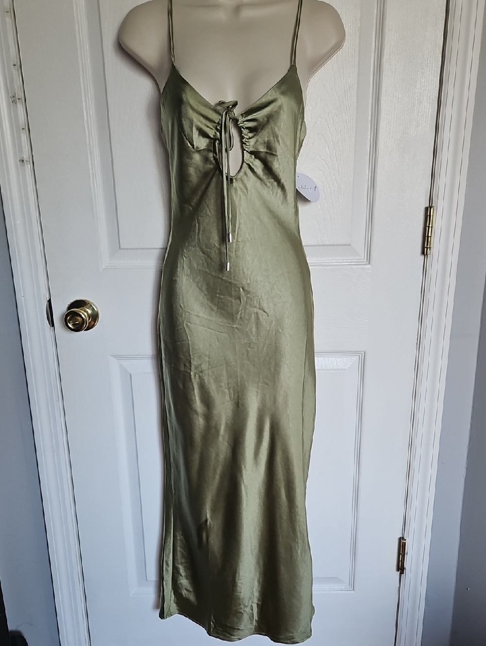 NWT Petal & Pup Slio Key Hole  Midi Dress Color Sage Size 0